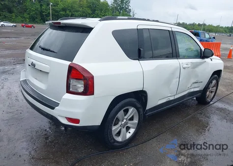 2016 Jeep Compass Sport z USA, uszkodzony, nr VIN 1C4NJCBA2GD753509